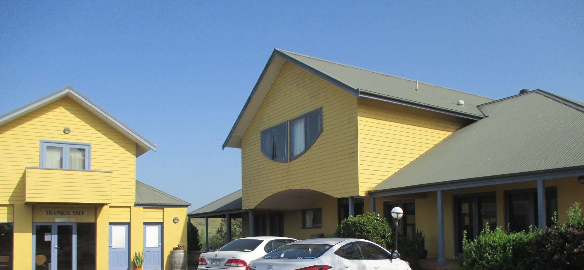 Tranquil Vale Vineyard Hotel Luskintyre Exterior foto